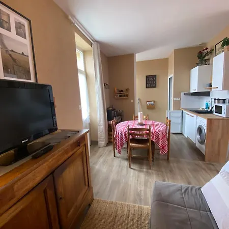 Daire Logis Les Roses - 2 Personnes *