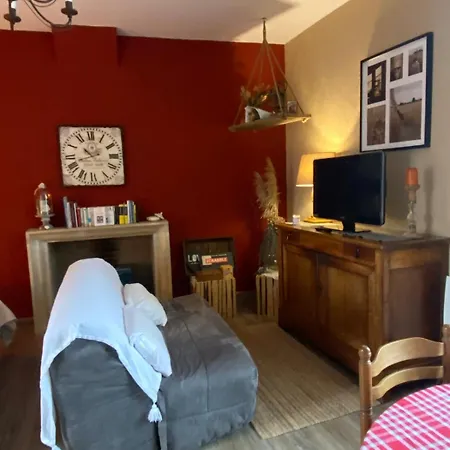 Apartment Logis Les Roses - 2 Personnes *