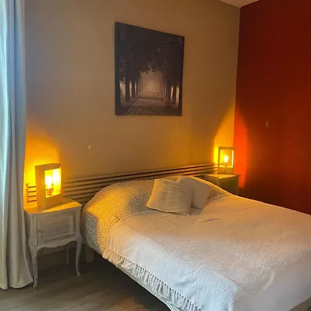 Logis Les Roses - 2 Personnes Apartment Bourbon-l'Archambault