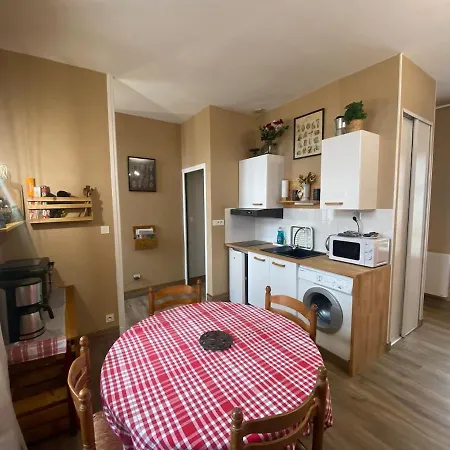 Daire Logis Les Roses - 2 Personnes *