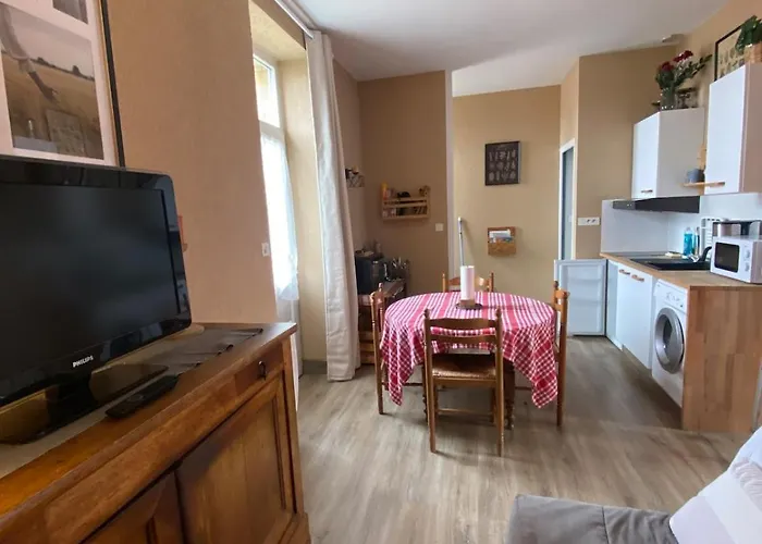Daire Logis Les Roses - 2 Personnes *