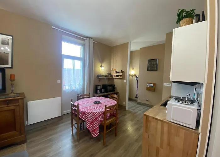 Logis Les Roses - 2 Personnes Daire Bourbon-lʼArchambault